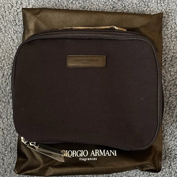 Giorgio Armani Beauty Navy Square Cosmetic Case Bag Pouch - Picture 1 of 5